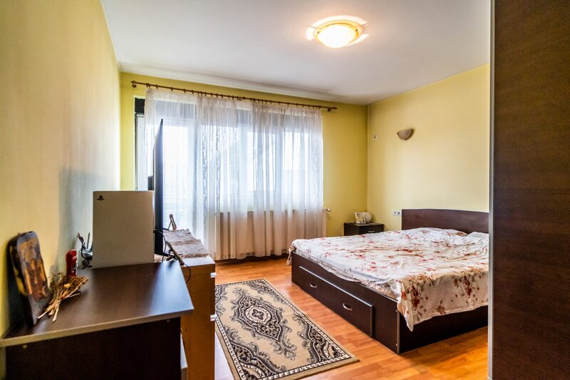 Ciorogarla casa 5 camere, P+1Et+Pod, teren 434 mp, STB la 300m, COMISION 0%